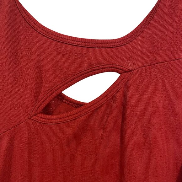 Gymshark Women's Studio Round Neck Sleeveless Plain Burgundy Top Size S‎ - Picture 3 of 9